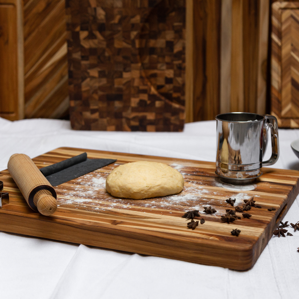 Traditional Cutting Board (L) 107