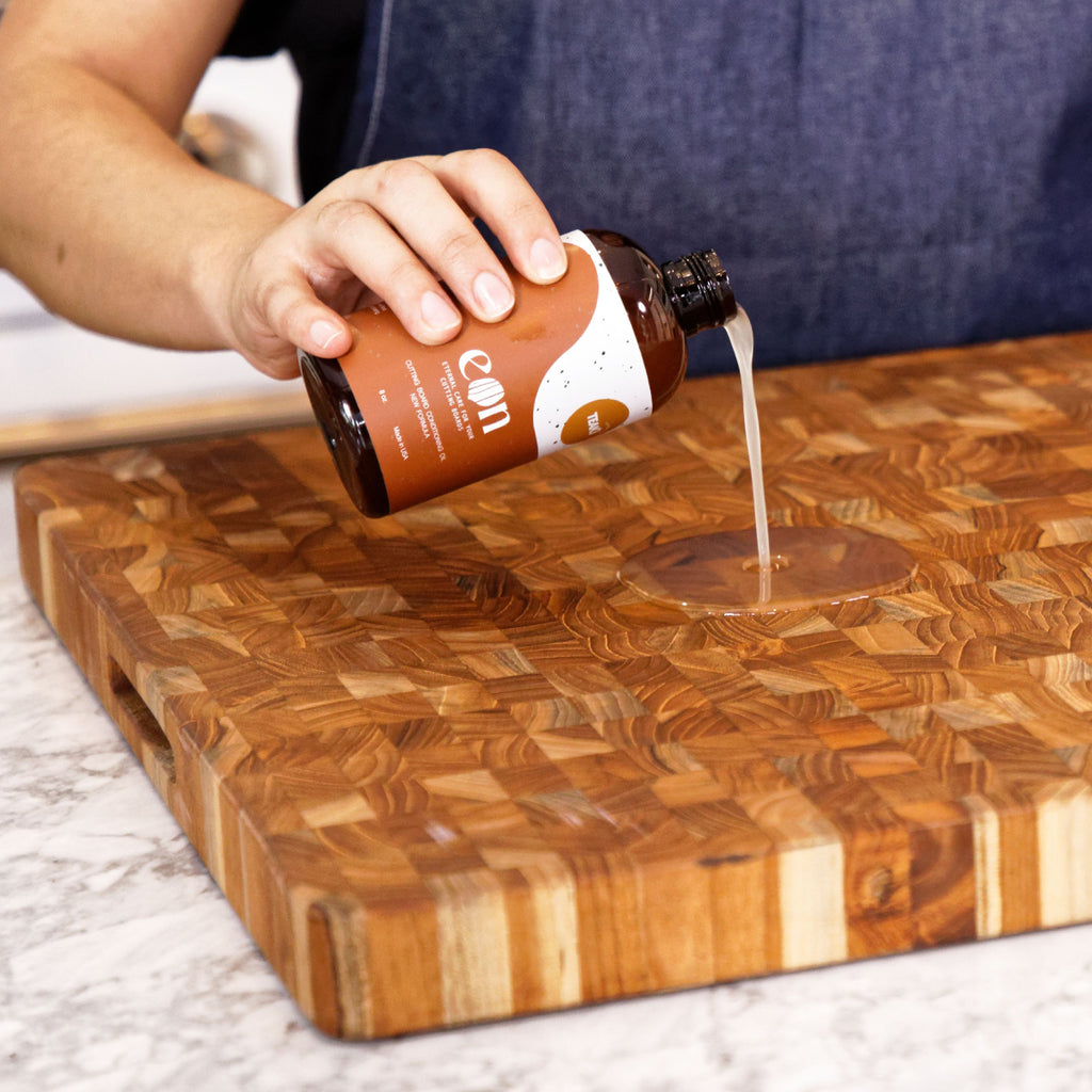 Best Oil for Teak Cutting Board - Wood Cutting Board Guide